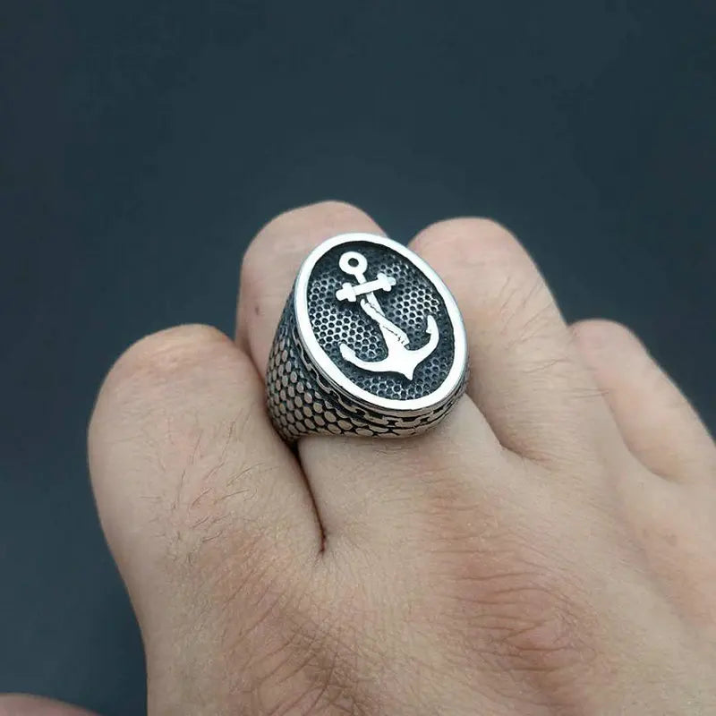 Anillo con patrón para hombre