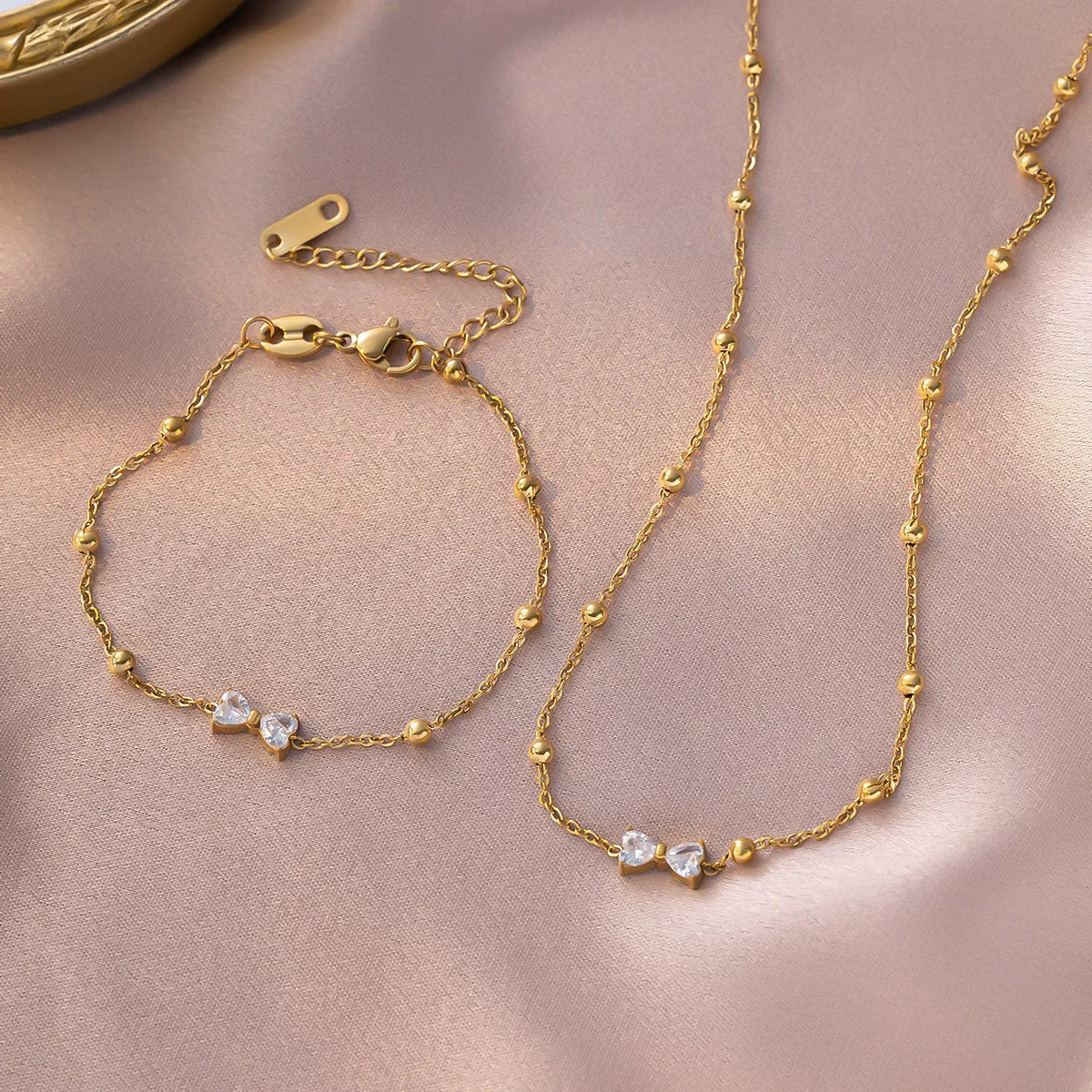 Conjunto de joyeria minimalista