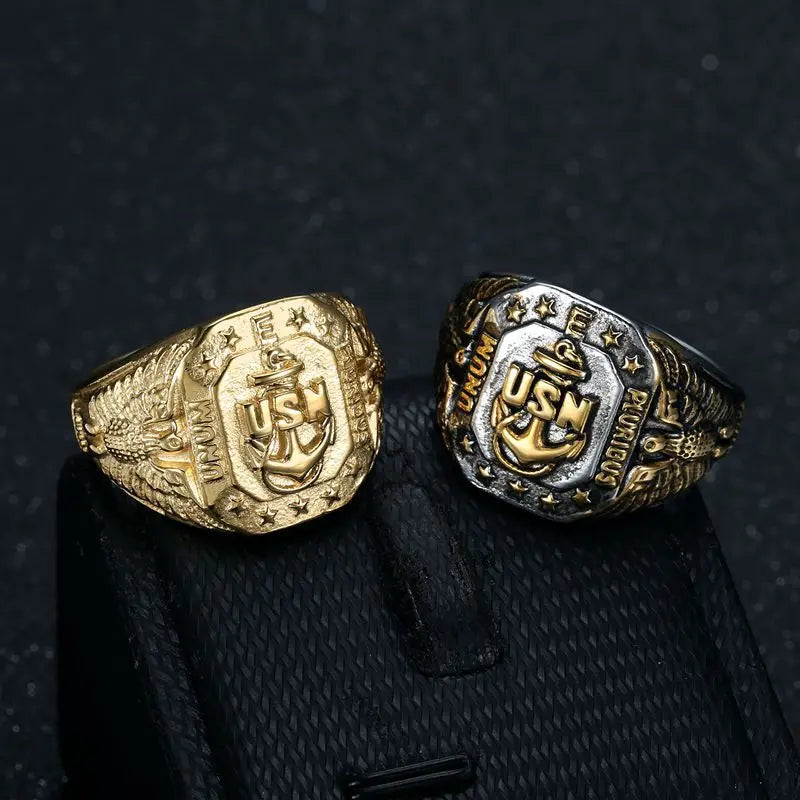 Anillo con patrón para hombre